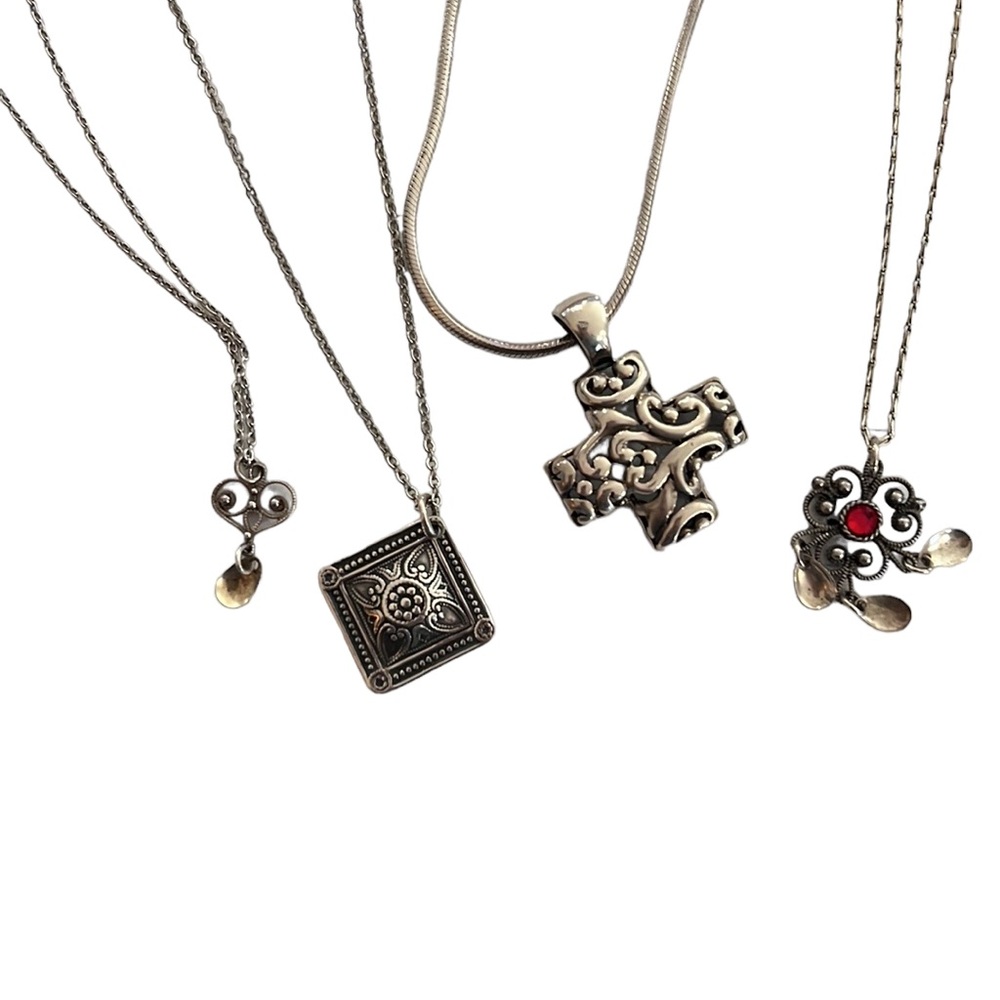 Vintage look jewelry bundle EuC